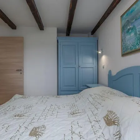 Kiara Villa *