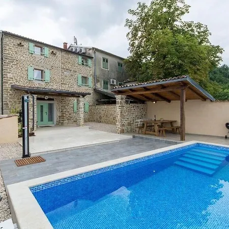 Villa Kiara *